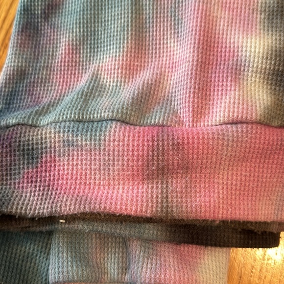 PixieLane cozy waffle long sleeve so soft and comfy - Picture 6 of 6